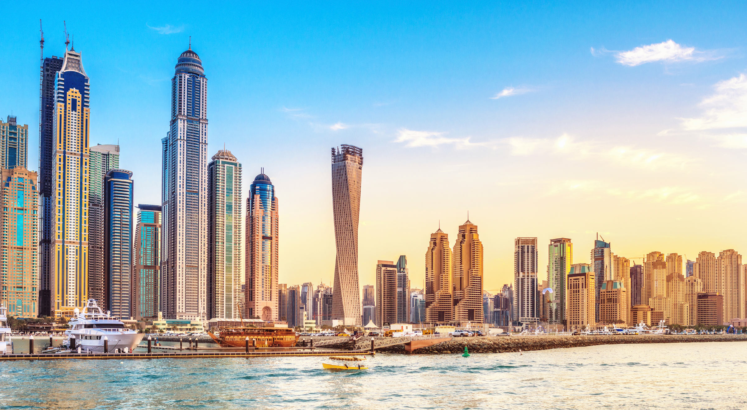 Dubai-Marina-Life-at-sunset (1)