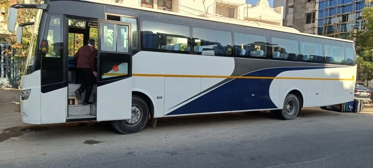 bus rental service in jaipur